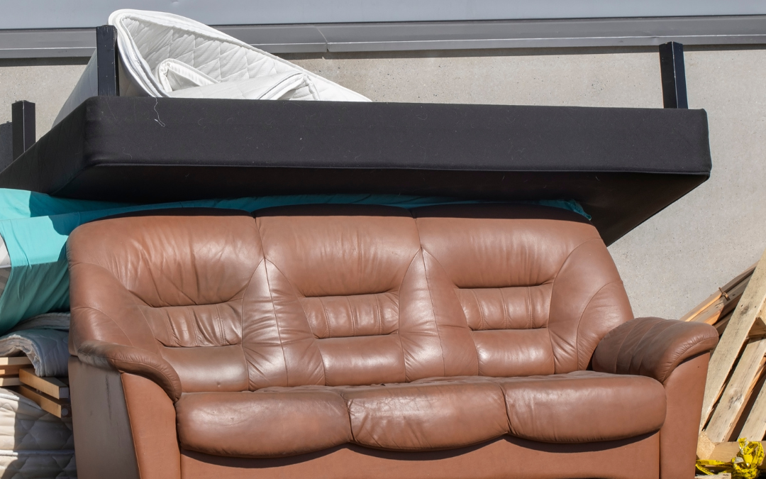 What’s the Best Way to Dispose of Old Furniture Before the Holidays?
